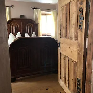 In 400 Jahre Alten Bauernhaus Anif